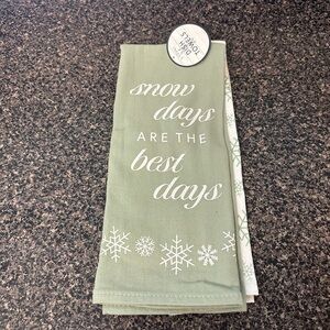 Hand Towels Winter Themed 2